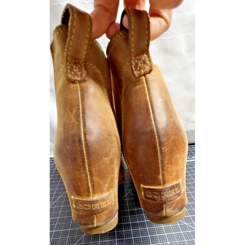 SOREL Lea wedge‎ Joan of Arctic boots woman 8.5 Tal leather slip on
